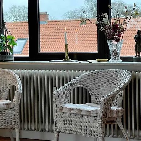 Charming Holiday Apartment In Central Stege Stege